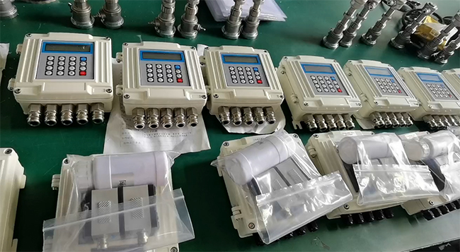 防爆型超聲波流量計外夾式產品圖